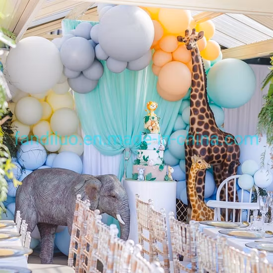 Outdoor-Dschungel-Themen-Requisite, riesiges aufblasbares Giraffentier für Bühnendekoration